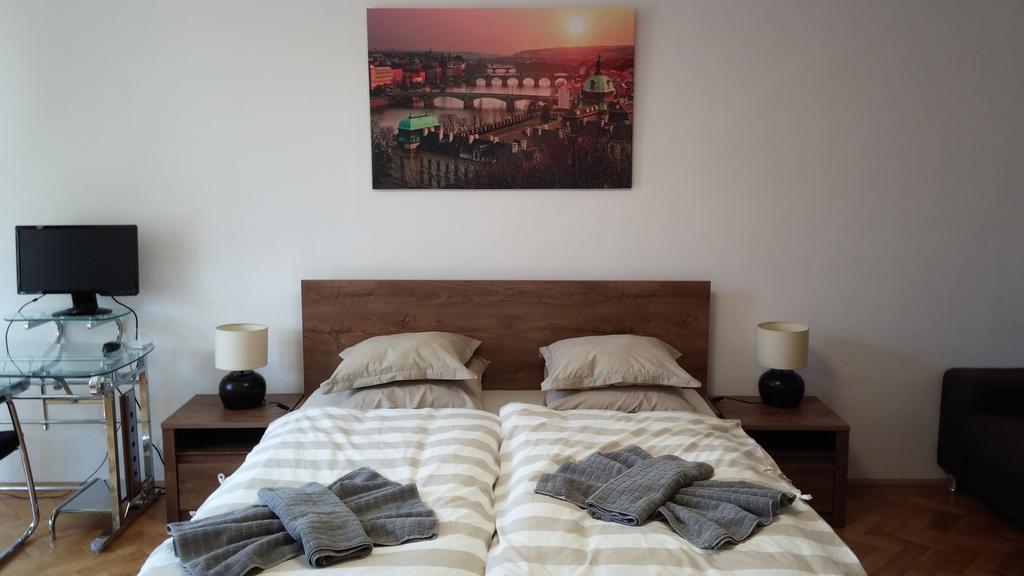 Apartment Balbinova Prague Exterior photo