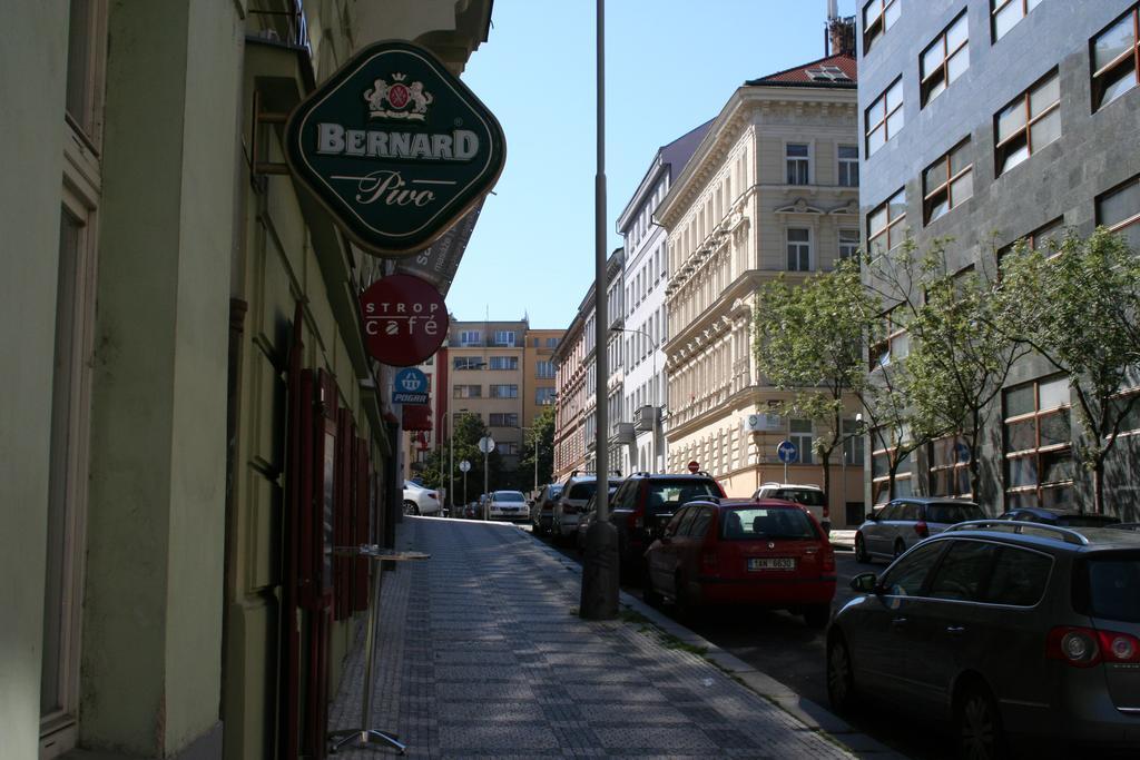 Apartment Balbinova Prague Exterior photo